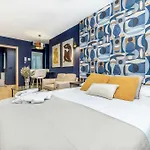 Ando Apartments